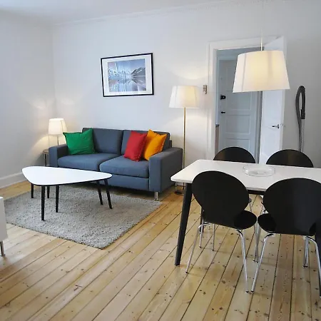 Bright In Elegant Osterbro Lejlighed København